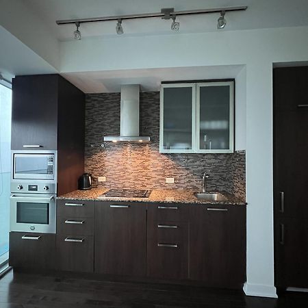 Grand Royal Suites Toronto Luaran gambar