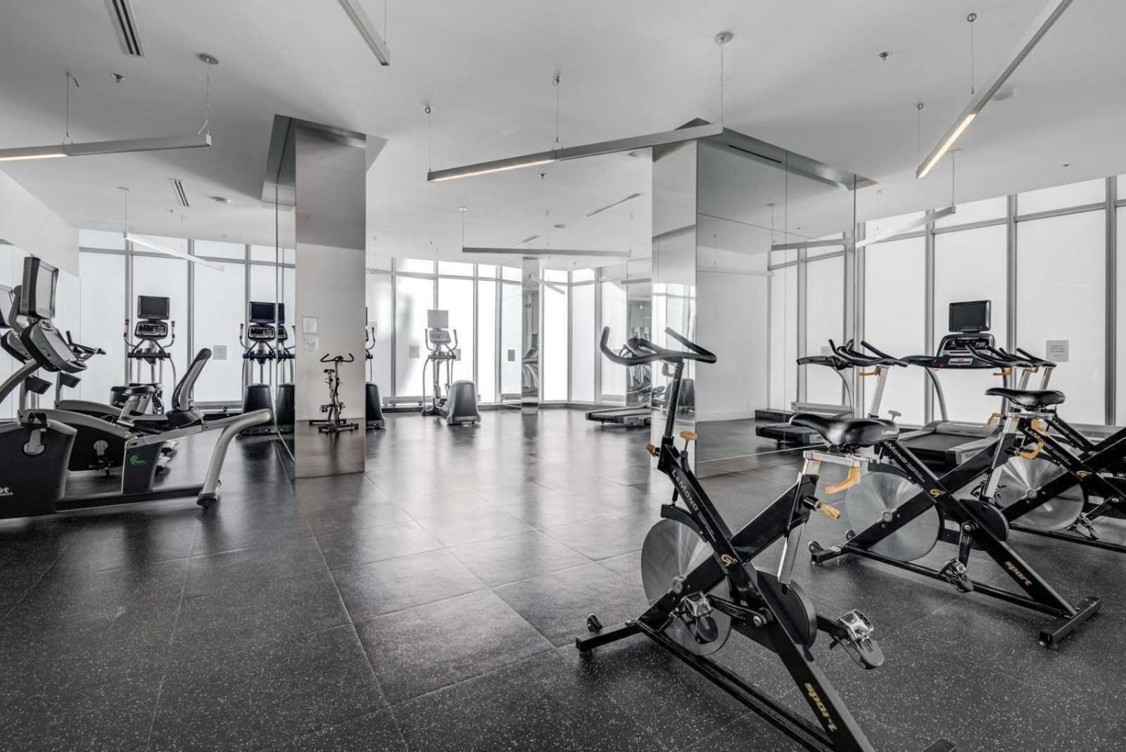 Grand Royal Suites Toronto Luaran gambar