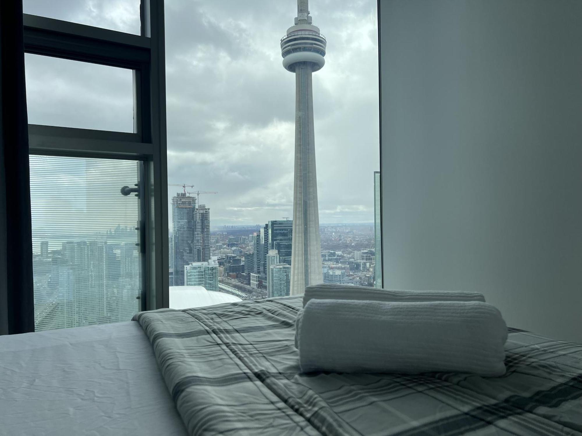 Grand Royal Suites Toronto Luaran gambar