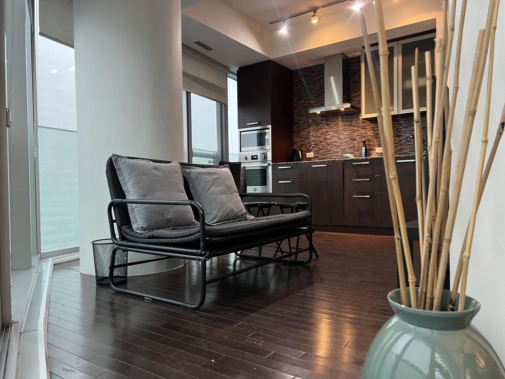 Grand Royal Suites Toronto Bilik gambar